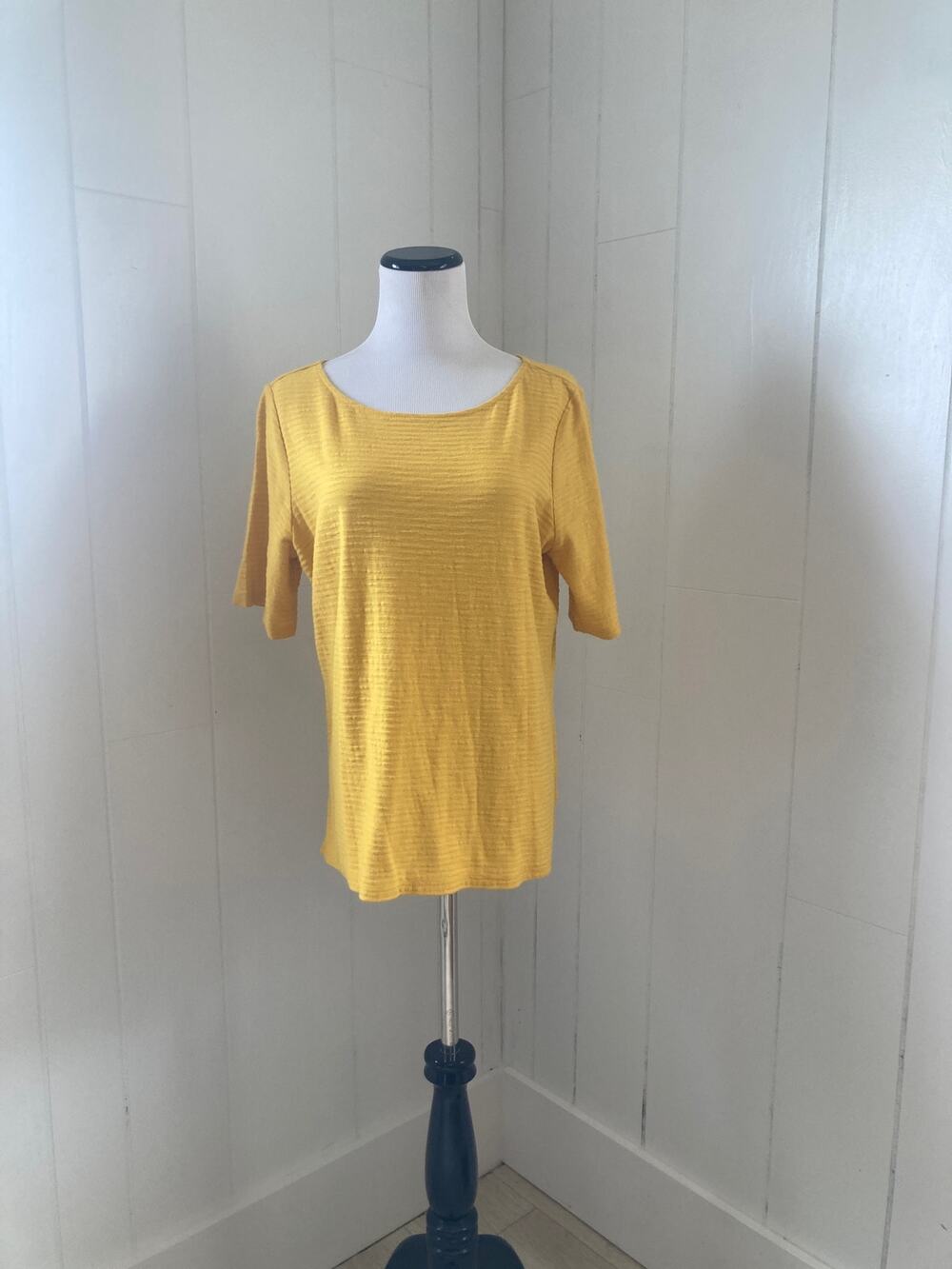 Liz Claiborne Yellow Cotton T-shirt, Size LP